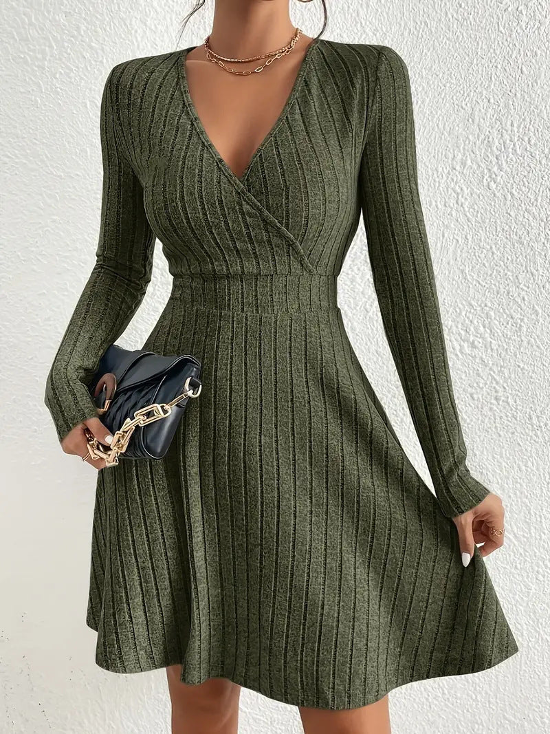 Robe Cintrée à Manches Longues