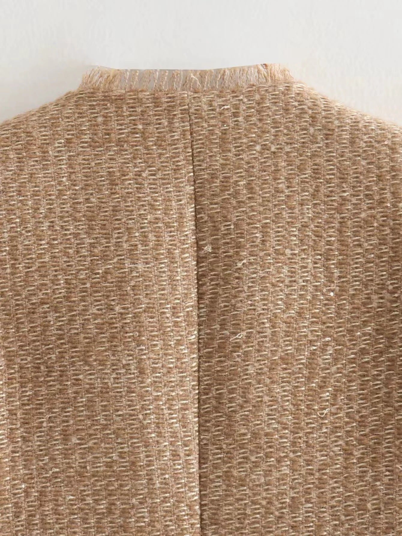 Chic Douillet – Veste Courte en Laine pour la Saison