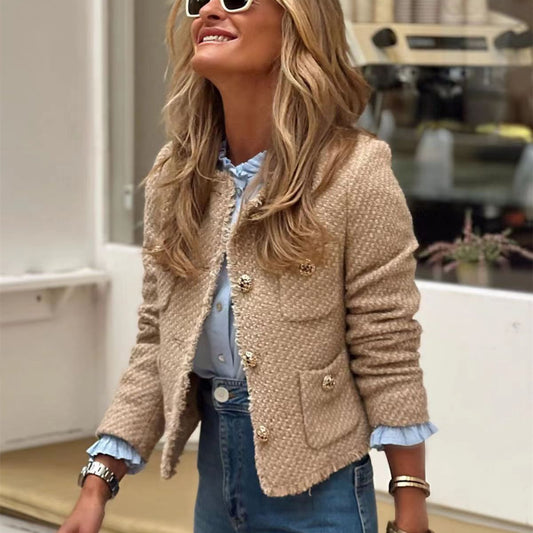 Chic Douillet – Veste Courte en Laine pour la Saison