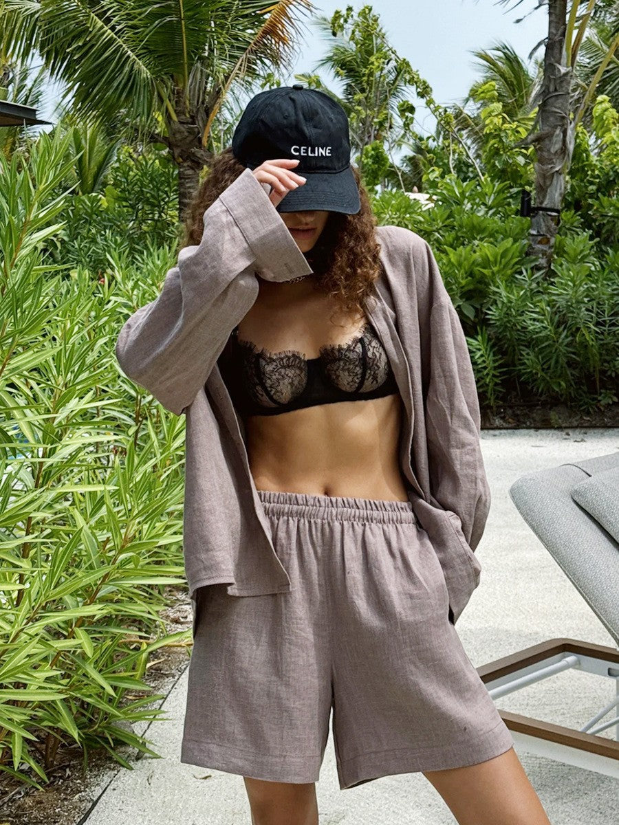 Allure Décontractée – Ensemble Cardigan à Manches Longues et Shorts