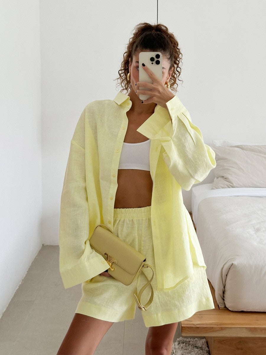 Allure Décontractée – Ensemble Cardigan à Manches Longues et Shorts