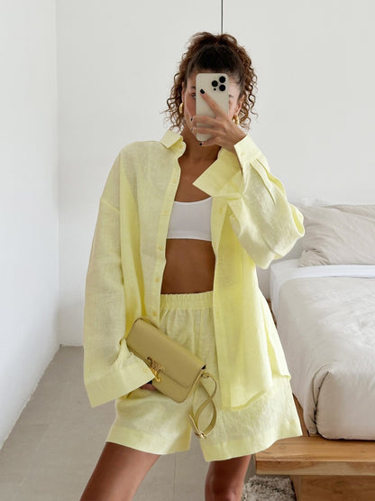 Allure Décontractée – Ensemble Cardigan à Manches Longues et Shorts